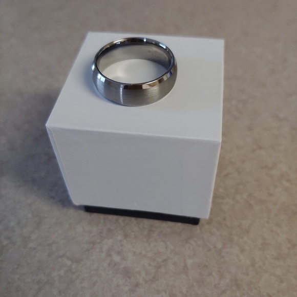 Ringes - Picture 3 of 8